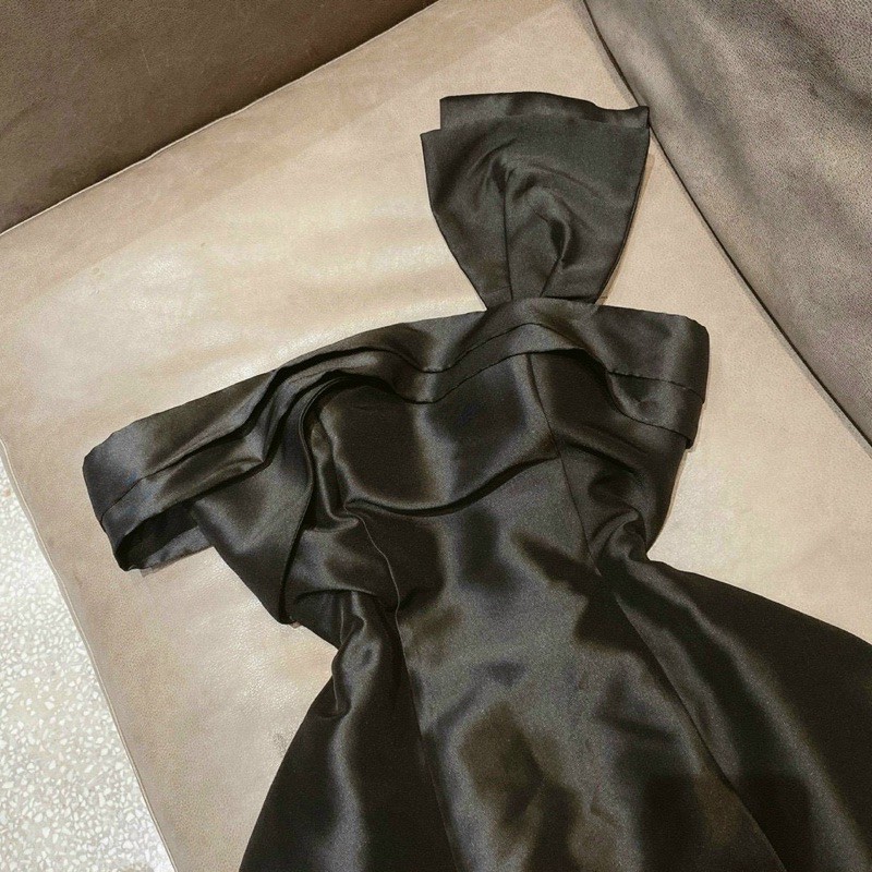 [Mã WASTMAY giảm 15% tối đa 30K đơn 150K] Đầm dự tiệc rớt vai nơ to dáng ngắn | BigBuy360 - bigbuy360.vn