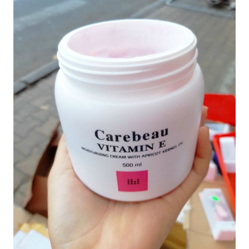 Kem dưỡng da Carebeau Vitamin E Thái 500gr