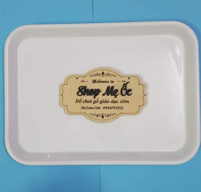 (Size 32.2 x 23.7 x 2.0 cm) Khay nhựa trắng Montessori