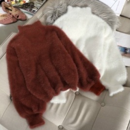 Áo len lông thỏ ấm áp