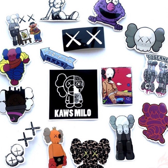 10 Sticker dán kaws trang trí vali, nón bảo hiểm