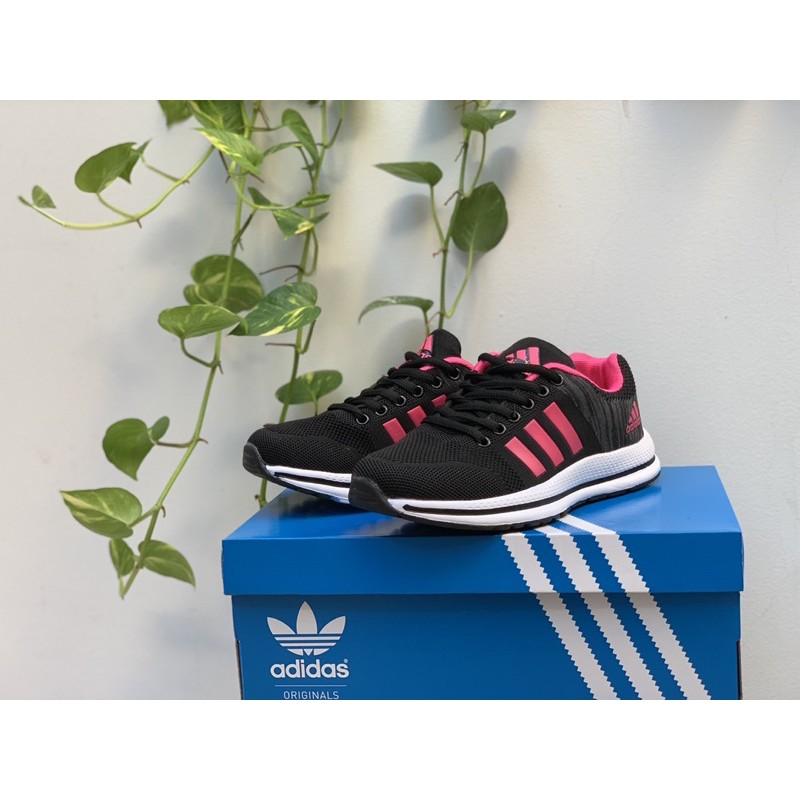 Giày thể thao nữ đen 2020 cao êm nhẹ mới 469