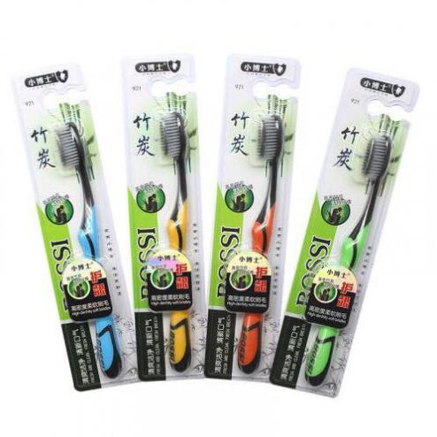 Bàn Chải Đánh Răng Than Tre Hoạt Tính Hàn Quốc BOSS
