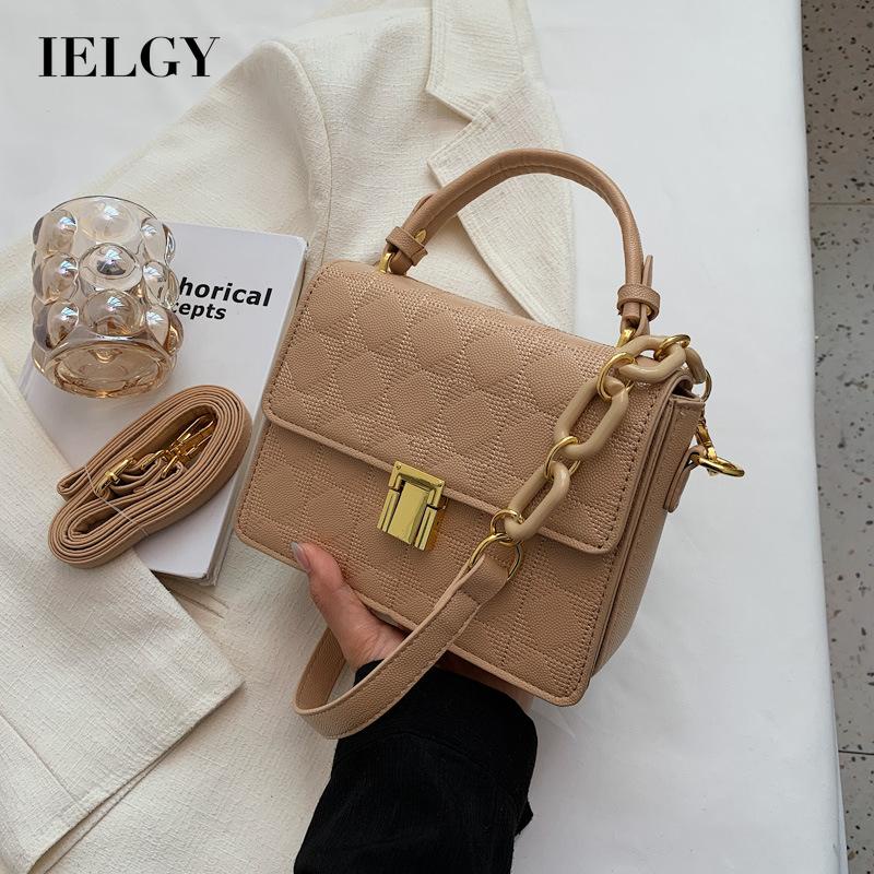 Túi đeo chéo IELGY họa tiết hình thoi nhỏ nút khóa phối xích cho bạn nữ