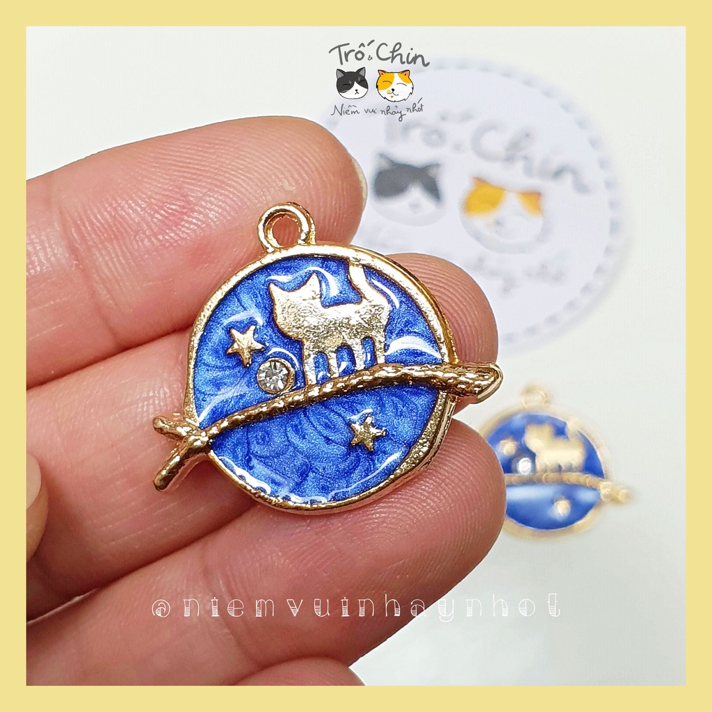 Charm trăng, sao... chủ đề vũ trụ chất liệu kim loại có sẵn nhiều loại, nhiều size