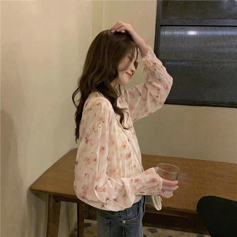 Korean style floral chiffon micro-transparent all-match long-sleeved shirt，cheap borong of Koreanfashion women's clothing readystock 210521