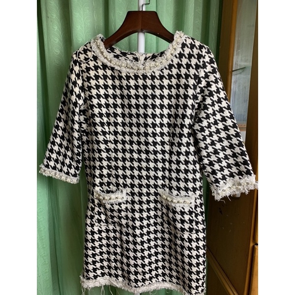 Đầm 2hand vintage hoạ tiết răng sói cực hot