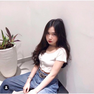 Áo thun croptop nút