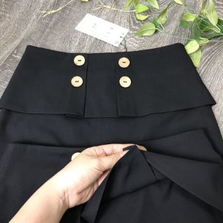 Chân váy pelum khuy gỗ