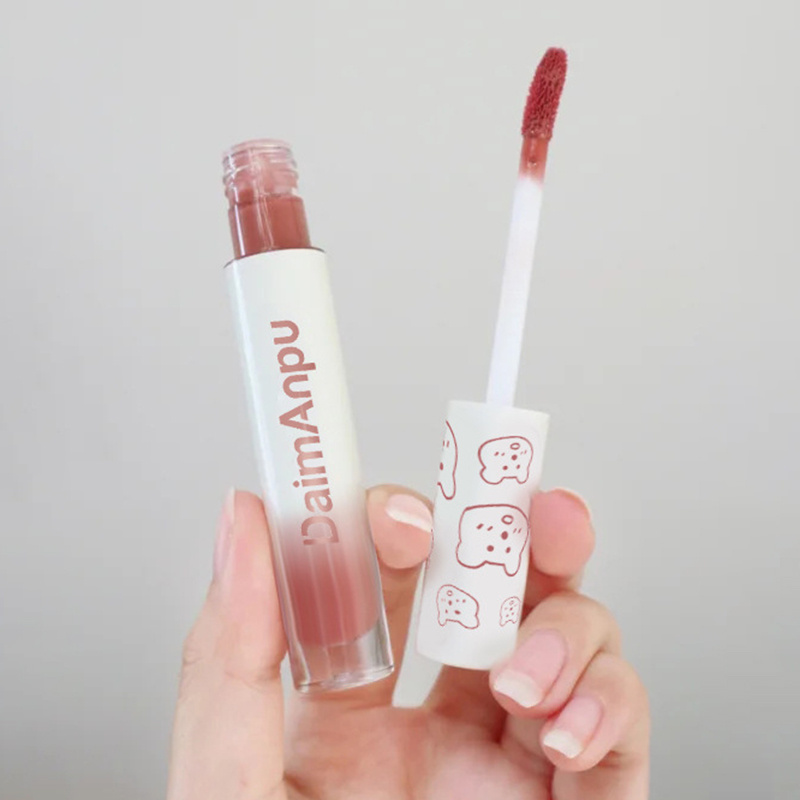 Son bóng dưỡng ẩm chống nước lâu trôi không dễ phai màu