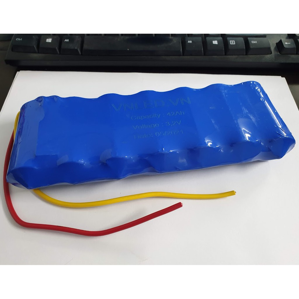 Khối Pin 3,2v 42Ah mạch bảo vệ pin- cho đèn 90W đến 300W năng lượng mặt trời