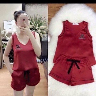Bộ lụa sát nách về hàng, đẹp mướt tay. Size SML Lẻ: 120k S: hồng, đen, sữa M sữa L đỏ sữa Bộ lụa sát nách về hàng