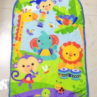 Thảm nằm cho bé sơ sinh