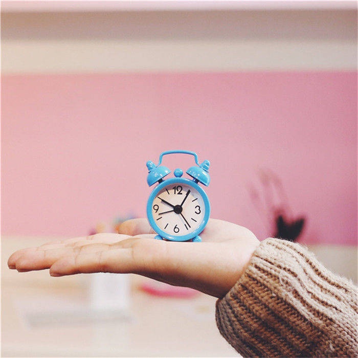đồng hồ treo tường Đồng Hồ Báo Thức Mini Đơn Giản Dễ Thương Bằng Kim Loại Phong Cách Hàn Quốc