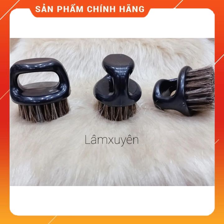 CHỔI PHỦI TÓC,RÂU NAM MEN ' GROOMING BARBER PRO FINGER BRUSHthiết kế cán nhựa bền dễ cầm dễ thao tác, nhỏ gọn.