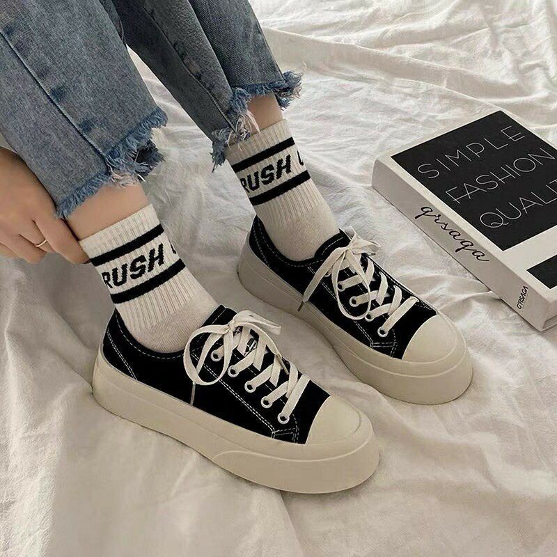 Giày thể thao nữ CVS 2 màu đen trắng đế bánh mì