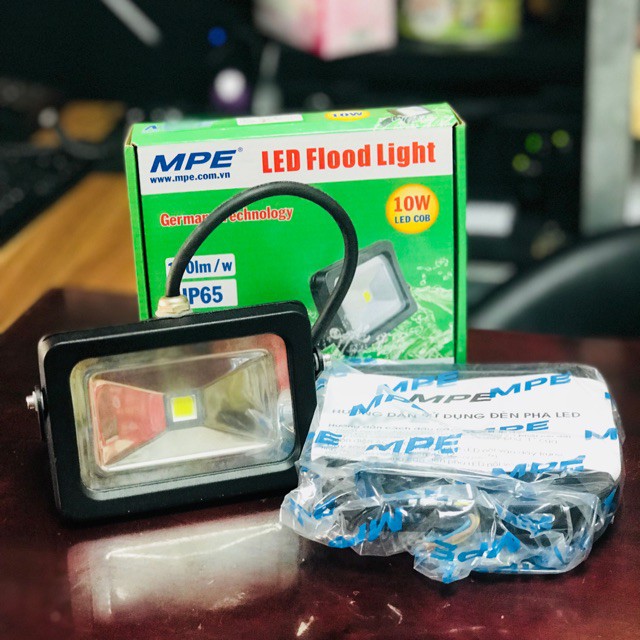 Đèn Pha Led 10W MPE ánh sáng trắng vàng -MPE