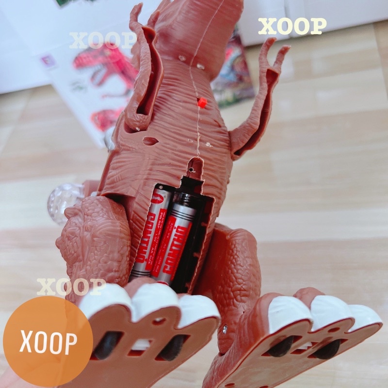 Đồ chơi ! Khủng long phun sương lưng đèn phát sáng mã 3351