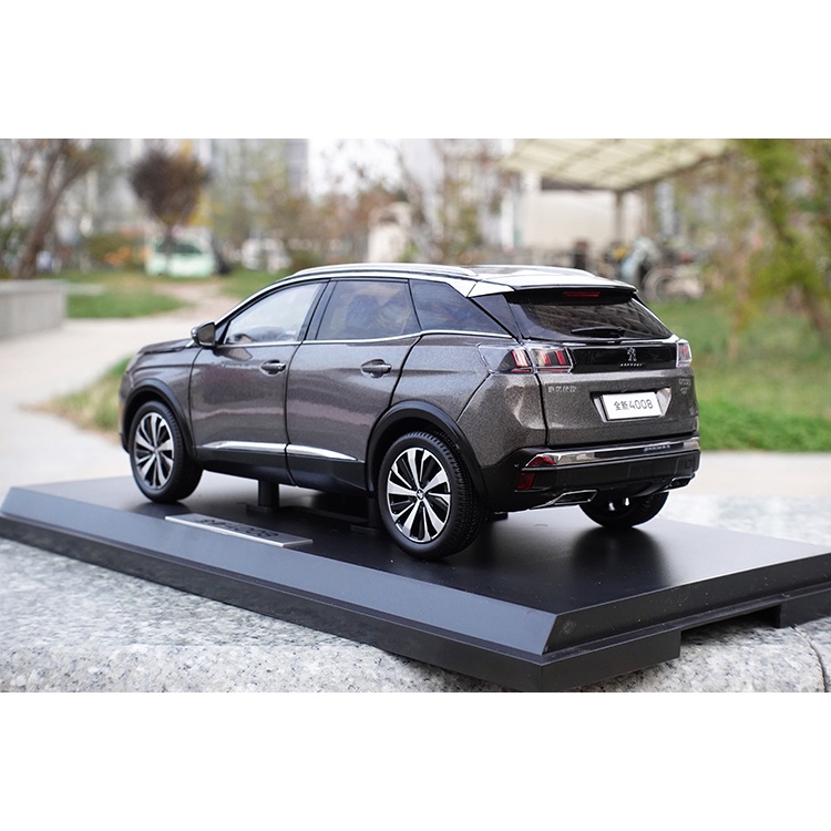 Mô hình xe Peugeot 4008 1:18