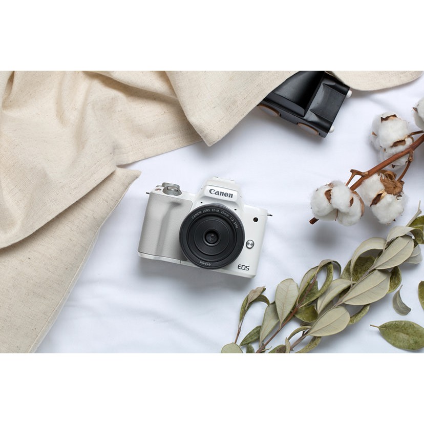 Máy ảnh Canon M50 + lens 15-45mm IS STM - 24.1mp - Quay 4k - Wifi - Mới 98%