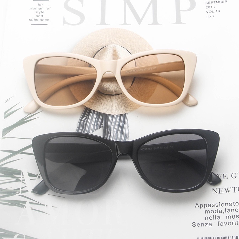 Kính Mát Thời Trang Chống Tia UV400 Dành Cho Nam Và Nữ