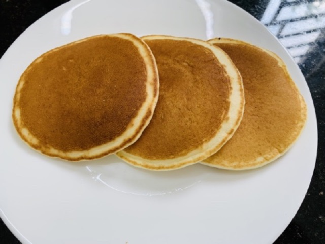 Bột làm bánh Pancake Morinaga  cho bé