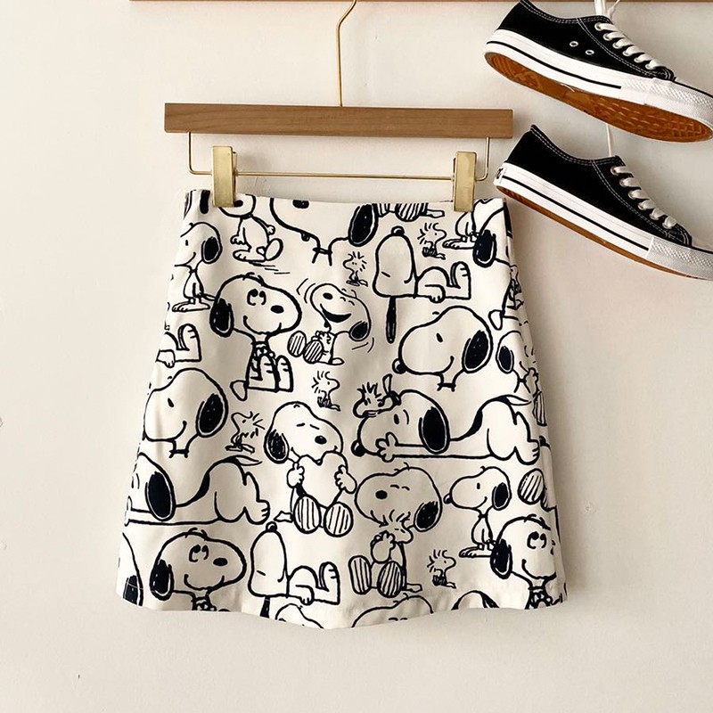 Chân Váy Chữ A Lưng Cao Họa Tiết Chó Snoopy Thời Trang | BigBuy360 - bigbuy360.vn