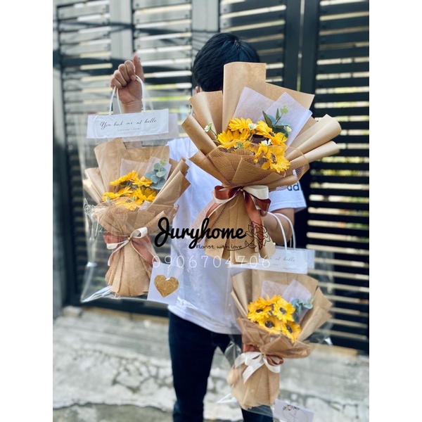 Bó hướng dương 5 bông tặng túi và thiệp