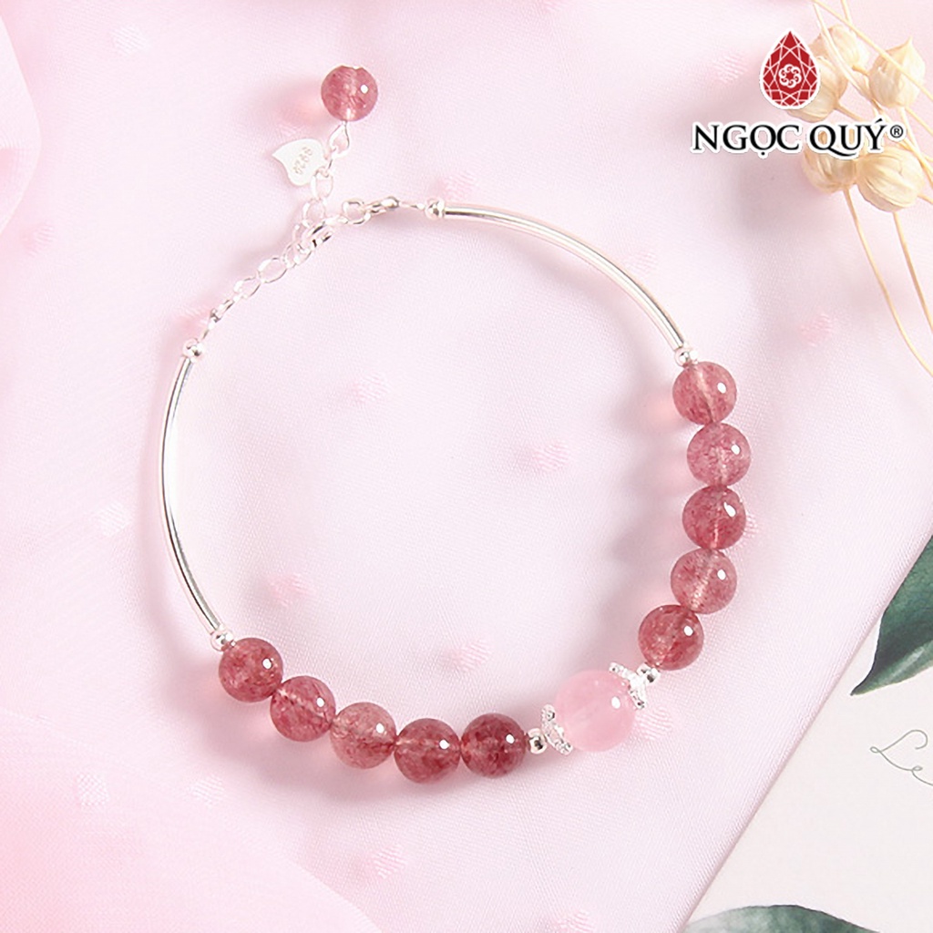 Vòng tay TA dâu phối charm ống bạc - Ngọc Quý