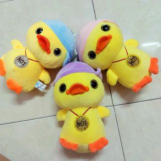 (25cm) Gấu Bông Gà Đội Mũ An Toàn Cho Bé