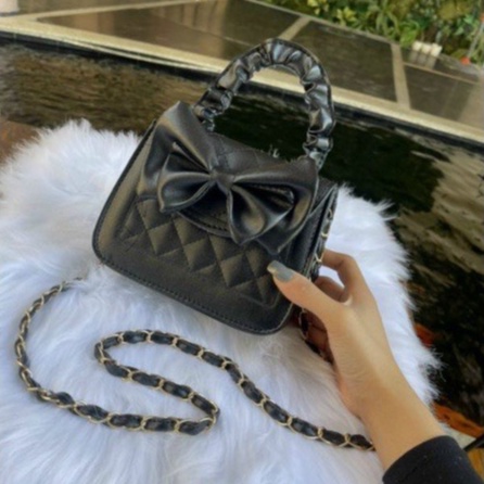 Túi nữ có quai bèo nhúm cầm tay, kèm dây luôn đeo chéo, kèm nơ siêu xinh, đẹp. Phong cách trẻ trung Hàn Quốc, điệu đà