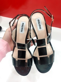 Sandal gót vuông miumiu 3p ( vnxk)- chỉ còn đen ( mã WBSTHANG6 giảm thêm 15%)
