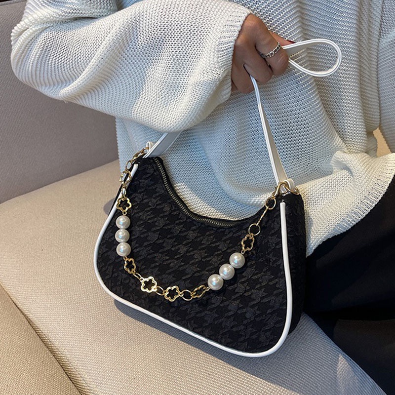 Túi Xách Một Bên Vai Dễ Phối Đồ Thời Trang Cho Nữ