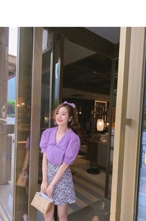Áo thô đục lỗ