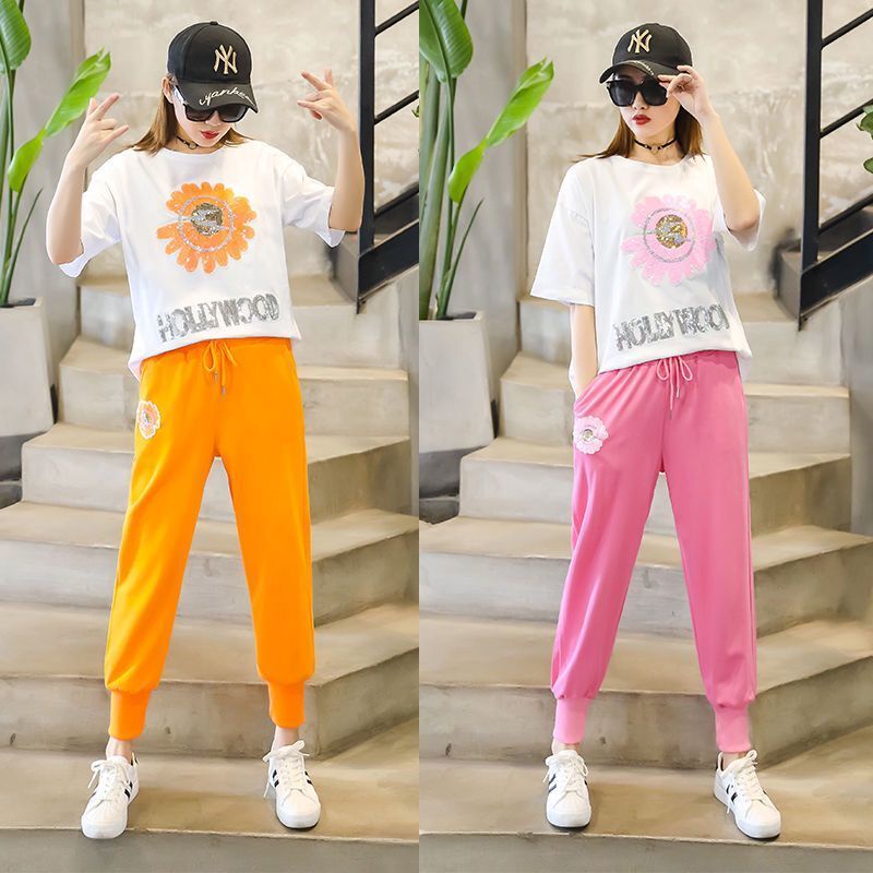 Bộ đồ thể thao áo tay ngắn kèm quần dài phong cách Hàn Quốc mùa xuân cho nữ