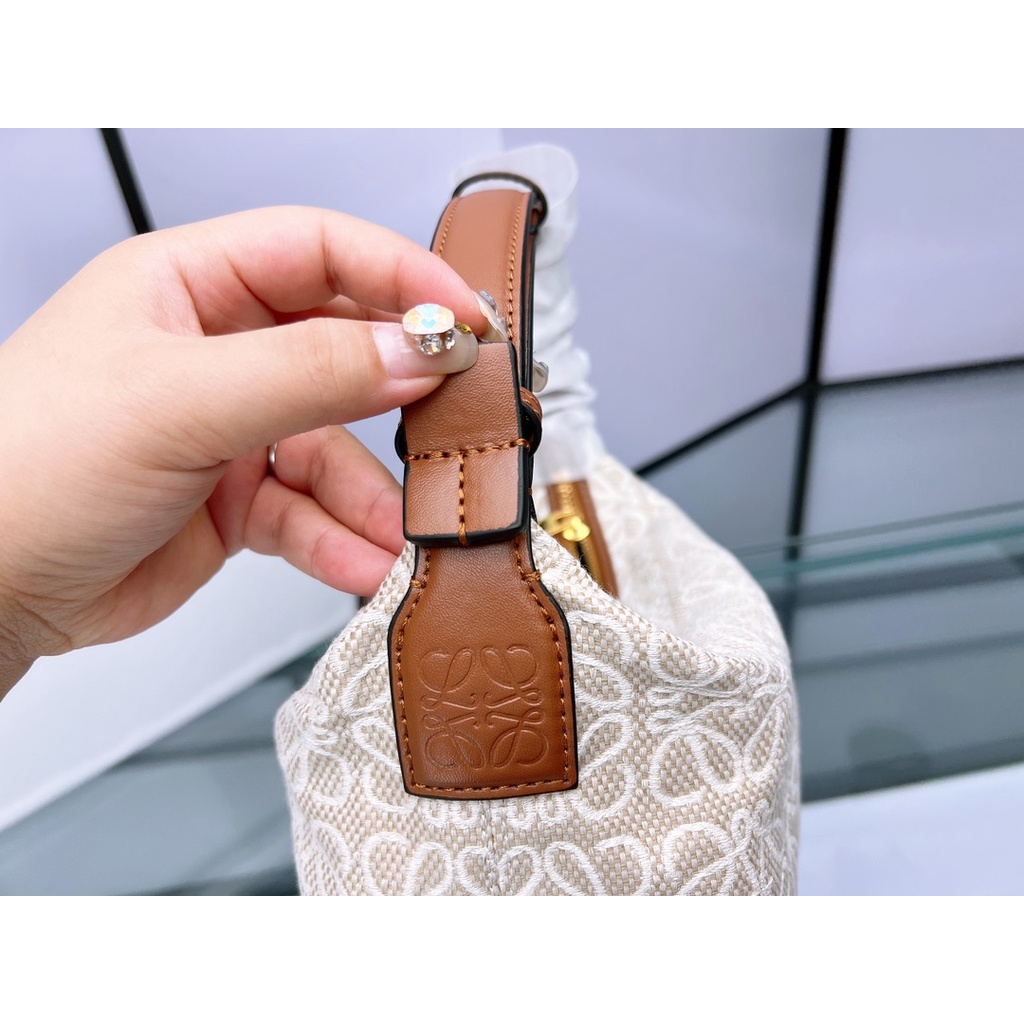 Túi Vải Jacquard Và Da Bò Nhỏ 21 * 17 CM