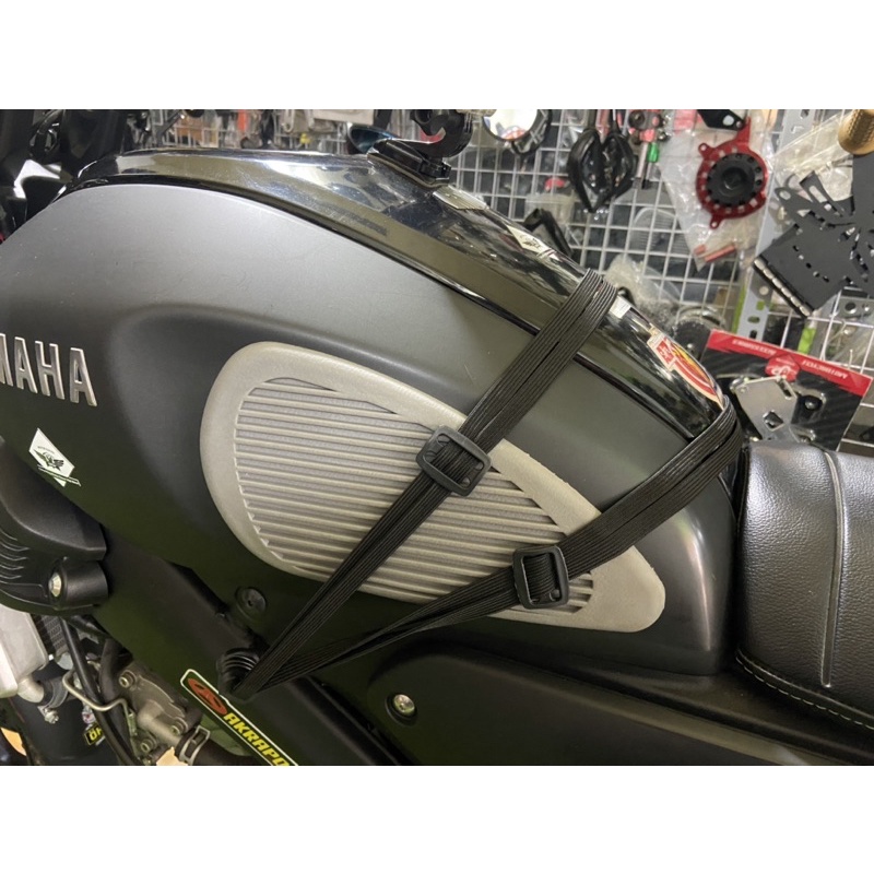 Lưới ràng đồ , dây cột nón bảo hiểm Cho xe máy , moto