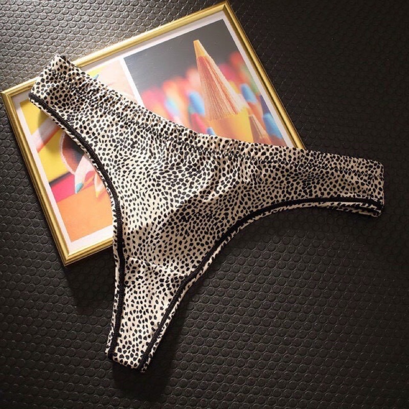 Quần lọt khe họa tiết da báo sexy cá tính