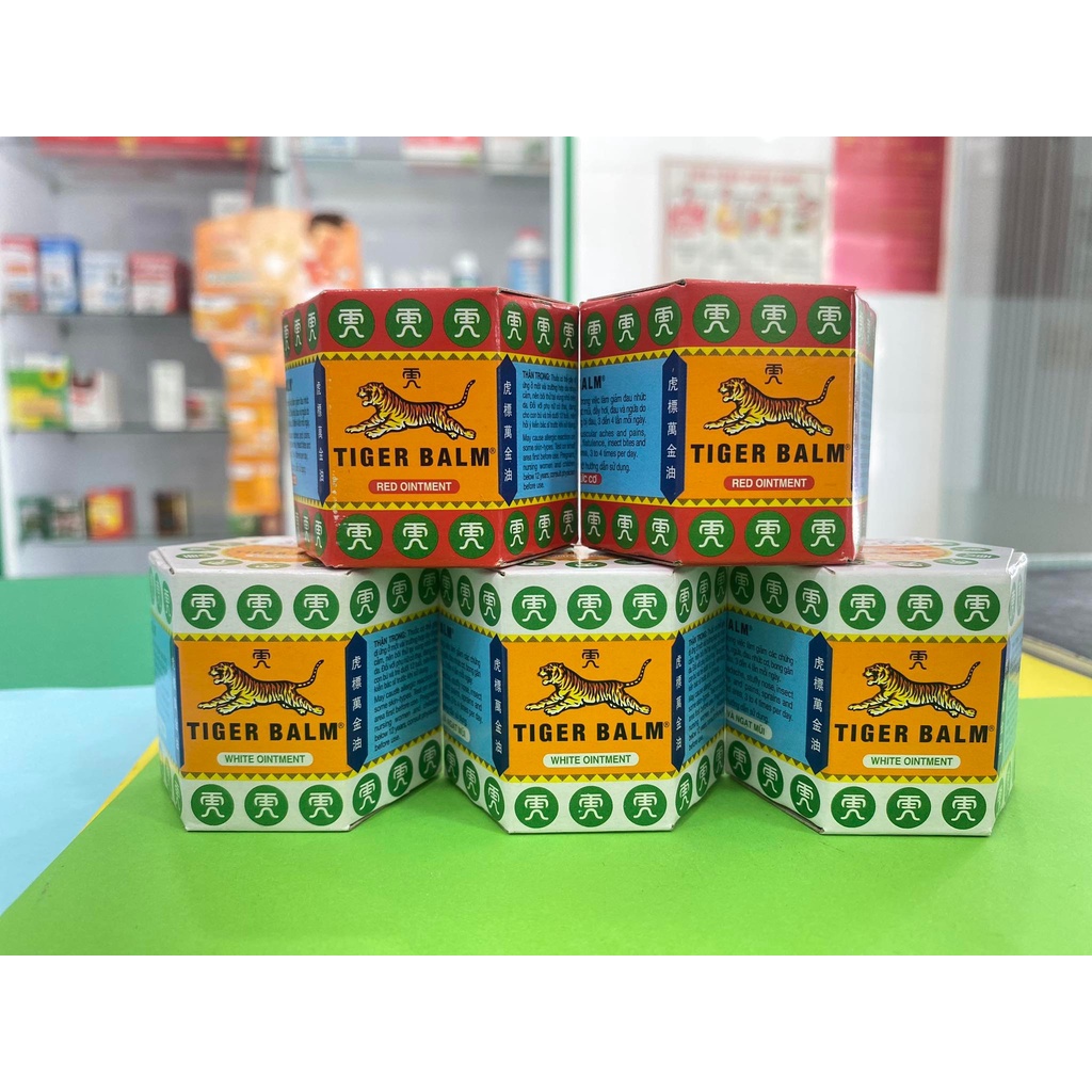 Dầu cù là con cọp TIGER BALM