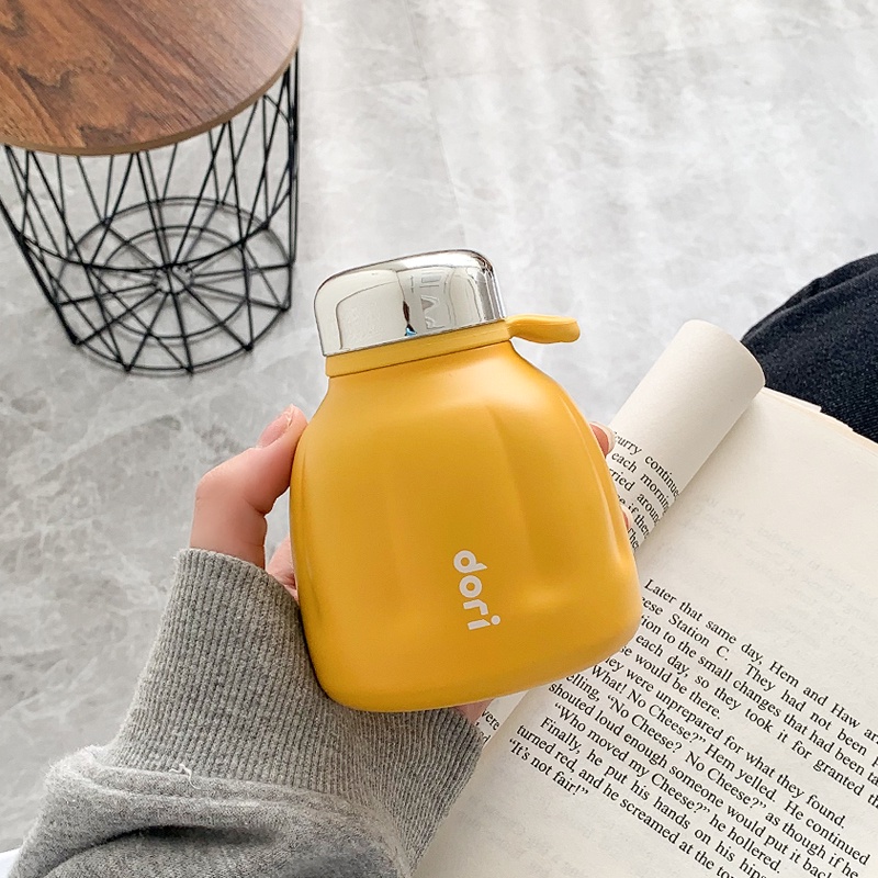 Bình Nước Giữ Nhiệt 250ml Bằng Thép Không Gỉ Kèm Dây Đeo Dễ Thương