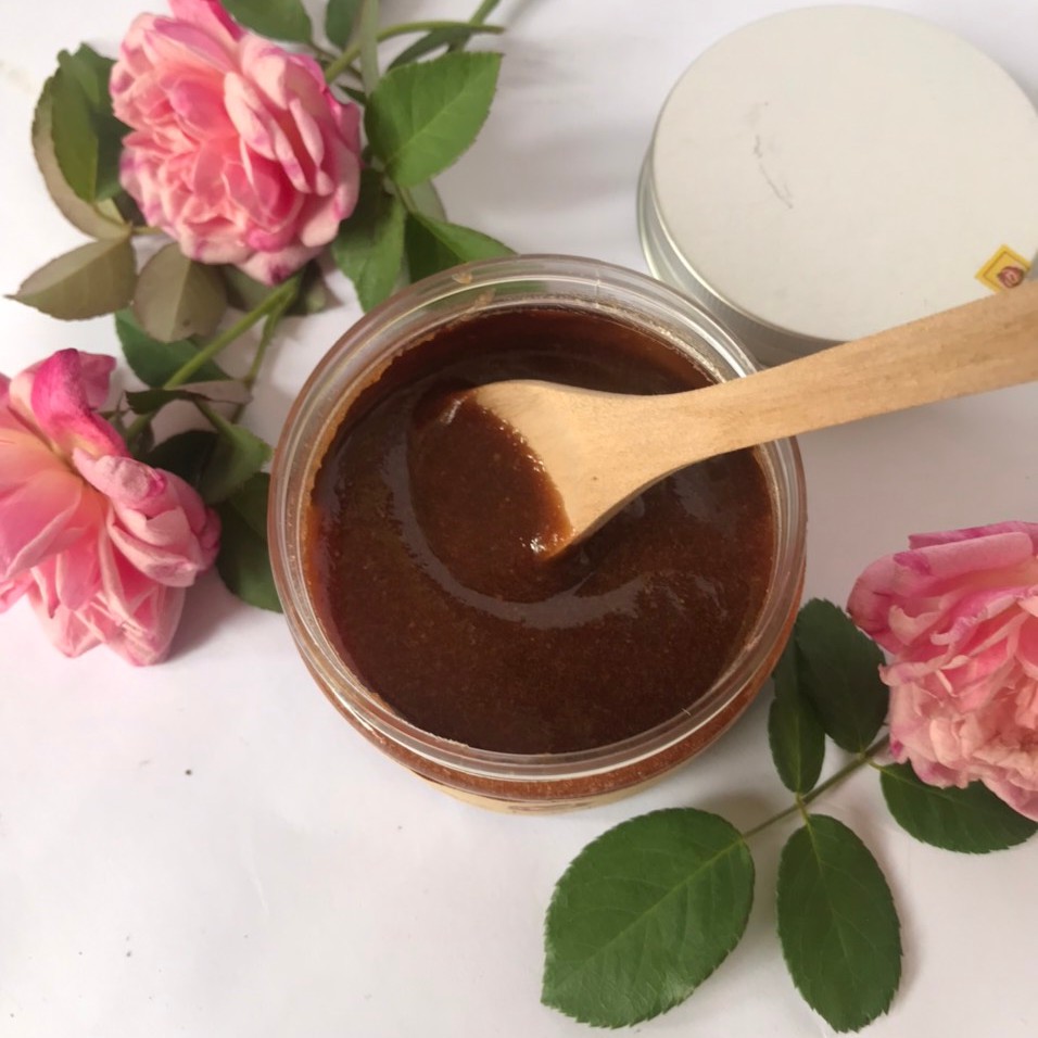 (DATE MỚI NHẤT, 100gr) Rửa mặt tẩy da chết mềm mịn sáng da 100% tự nhiên không hóa chất Karose Scrub | BigBuy360 - bigbuy360.vn