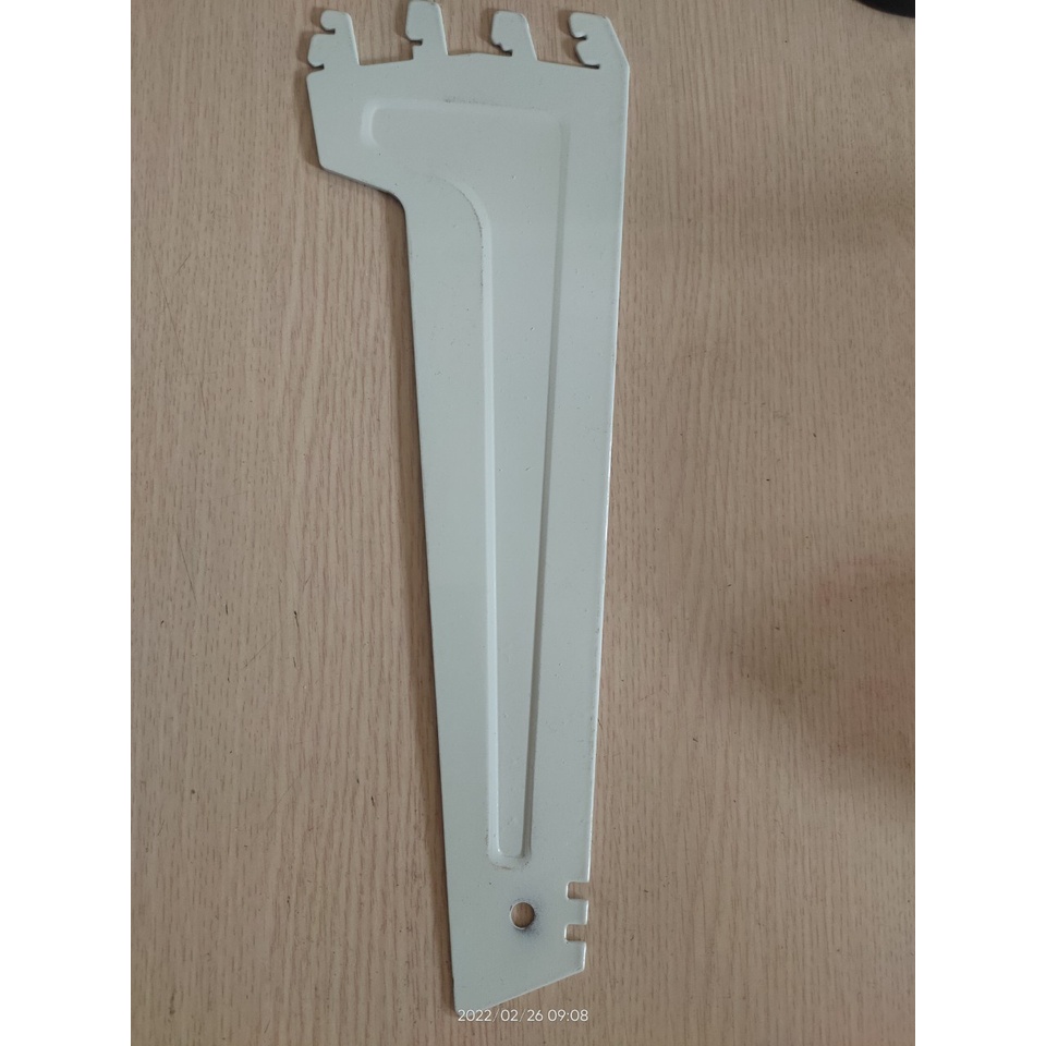 Tay siêu thị ( đỡ mâm kệ) loại 4 mấu cài dùng cho mâm tầng sâu 30cm