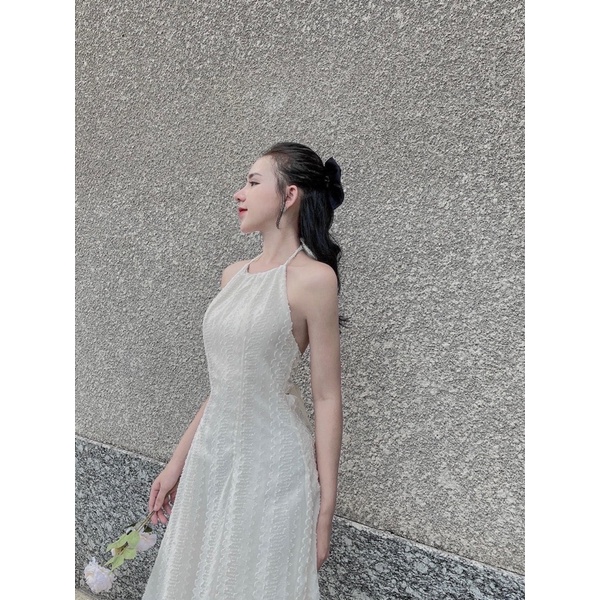 ĐẦM MAXI CỔ YẾM SEXY HỞ LƯNG 2 MÀU XANH TRẮNG