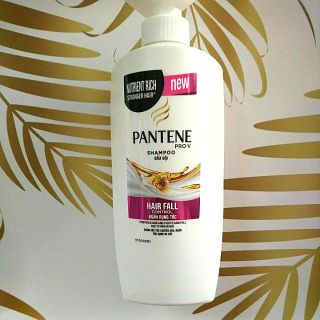 Dầu gội Pantene Pro-V công thức Nutrient Rich (650g)