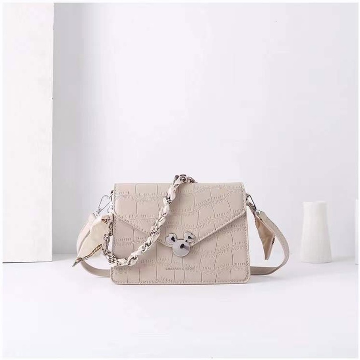 Túi đeo vai hình vuông cỡ nhỏ phối dây đeo sợi xích phong cách phương Tây sang trọng thiết kế thời trang cho nữ