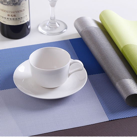 Tấm thảm PVC miếng lót trải bàn ăn phong cách Châu Âu chống trượt chống thấm