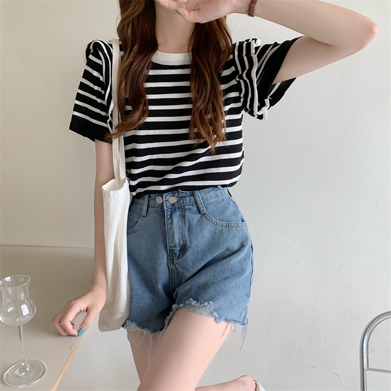 【Hana and Alice】Áo Thun Dệt Kim Tay Ngắn Cổ Tròn Họa Tiết Kẻ Sọc Thời Trang Cho Nữ