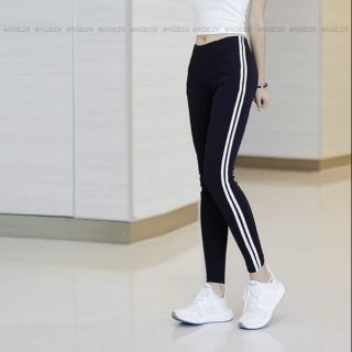 Quần thun ôm hai sọc