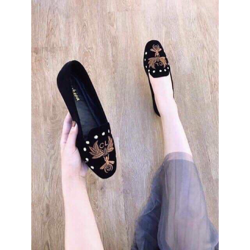 Giày bệt nhung thêu ong cực xinh