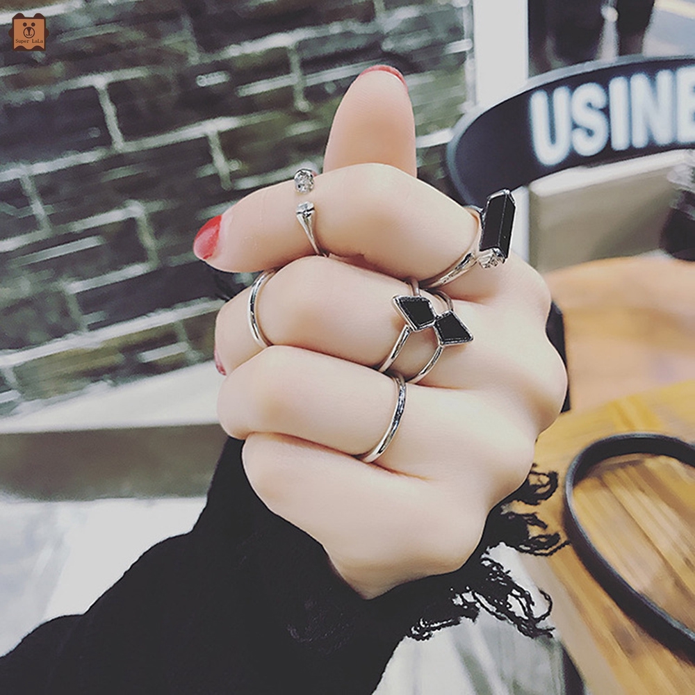 Nhẫn đeo tay kim loại tạo hình mũi tên đính đá vintage cho nữ